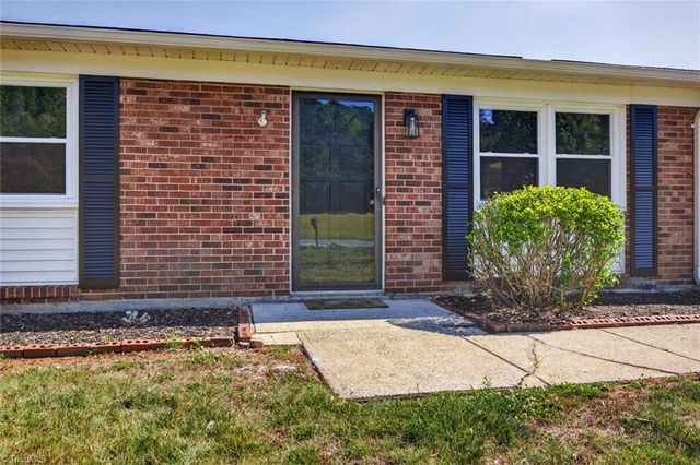1285 Meadowbrook Drive, King, NC 27021
