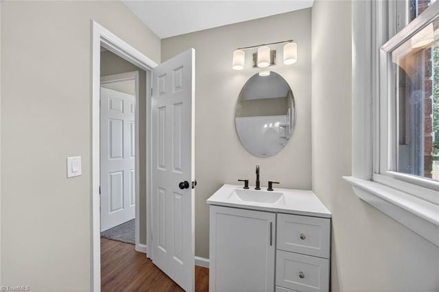 1285 Meadowbrook Drive, King, NC 27021