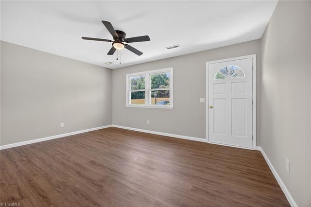 1285 Meadowbrook Drive, King, NC 27021