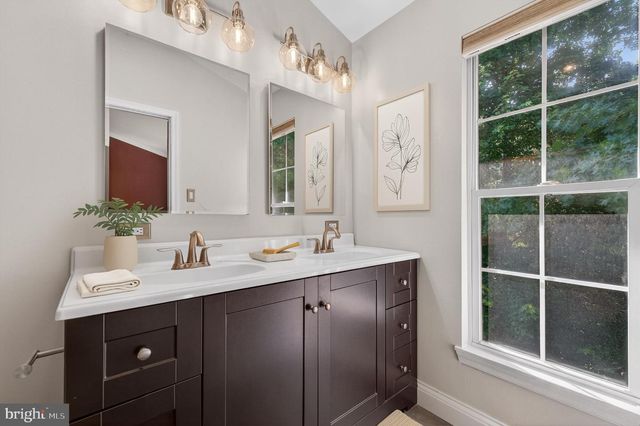13026 SHAMROCK GLEN DR, Germantown, MD 20878