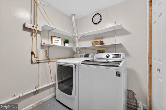 13026 SHAMROCK GLEN DR, Germantown, MD 20878