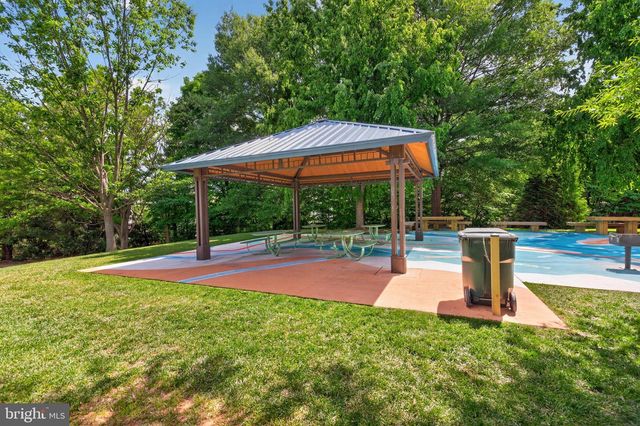 13026 SHAMROCK GLEN DR, Germantown, MD 20878