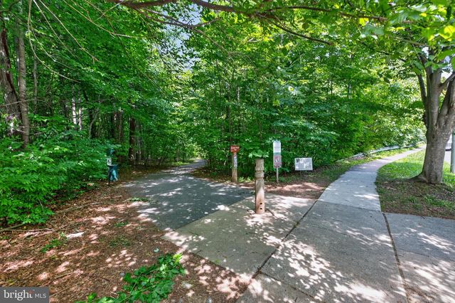 13026 SHAMROCK GLEN DR, Germantown, MD 20878