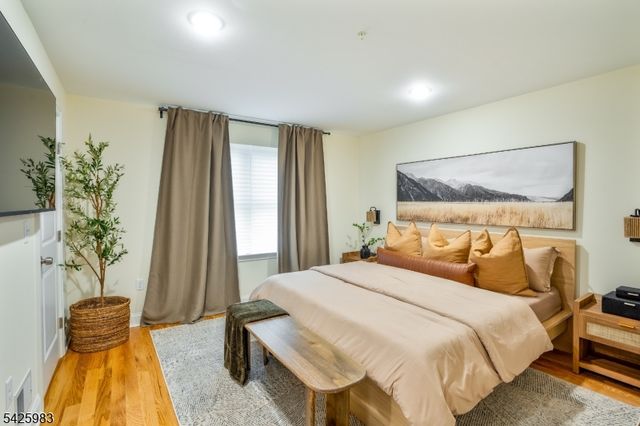 84 W Alpine St, Newark City, NJ 07108