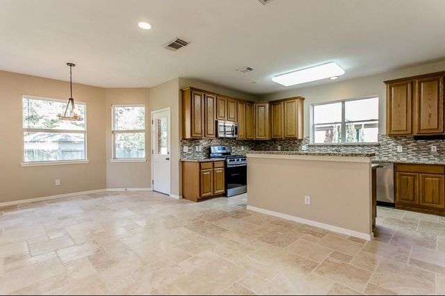 3 Sweet Birch Place, The Woodlands, TX 77382