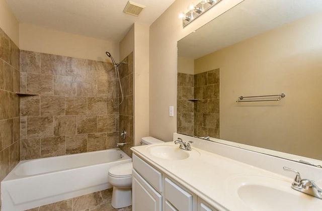 3 Sweet Birch Place, The Woodlands, TX 77382