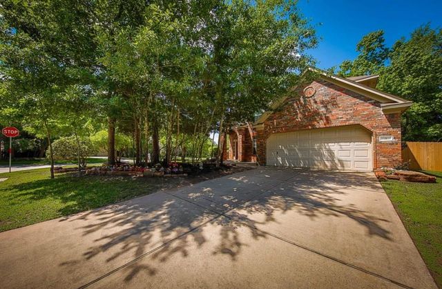 3 Sweet Birch Place, The Woodlands, TX 77382