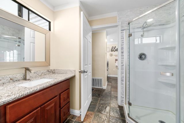 789 Green Valley Road 11, Watsonville, CA 95076