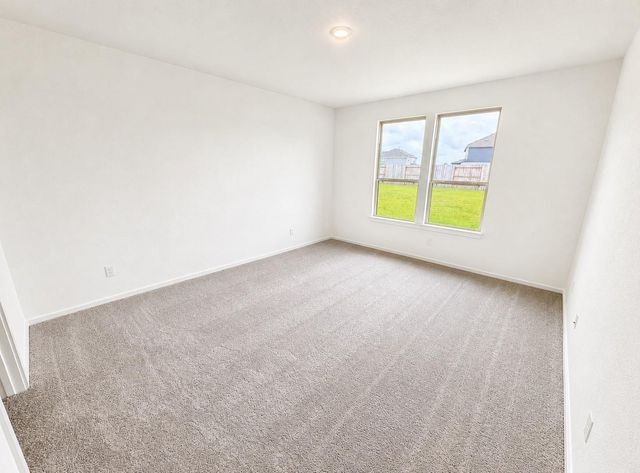 1045 S Oakhurst Drive, Dayton, TX 77535