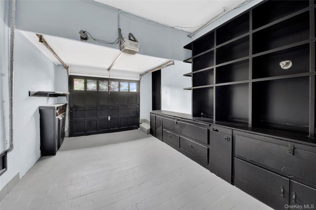 28 Crestmont Avenue, Yonkers, NY 10704