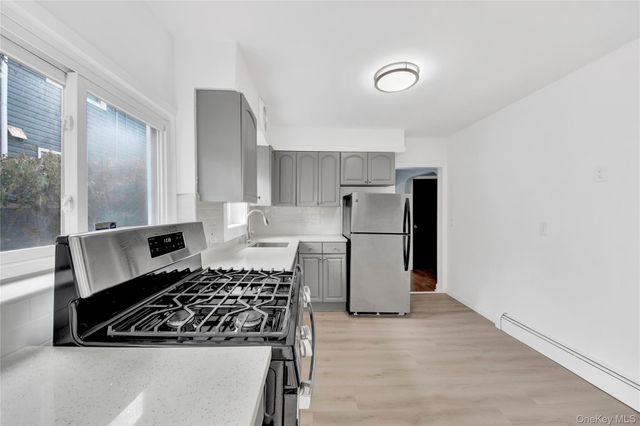 28 Crestmont Avenue, Yonkers, NY 10704