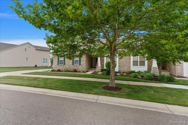 26668 Wilton Court, Lyon Charter Township, MI 48165