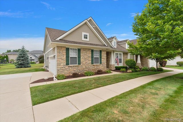 26668 Wilton Court, Lyon Charter Township, MI 48165