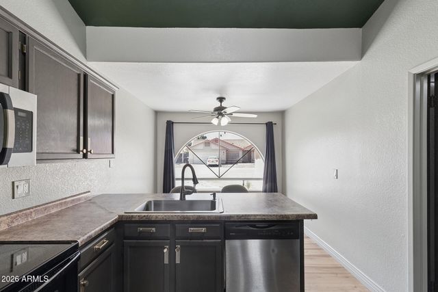 1192 E ERIE Street, Chandler, AZ 85225