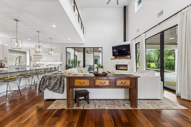 908 Cypress Grove DR, Austin, TX 78732