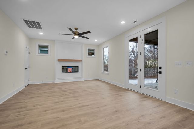 502 Eastboro Dr, Nashville, TN 37209