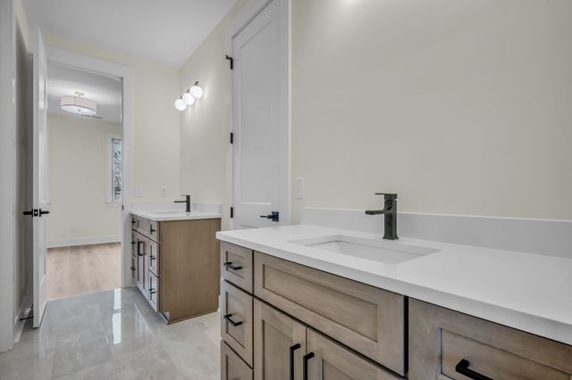 502 Eastboro Dr, Nashville, TN 37209