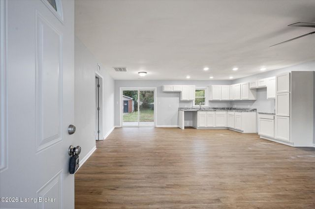 4321 Dohn Ave, Louisville, KY 40216