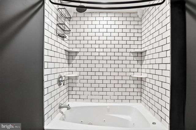 1916 S FRONT ST, Philadelphia, PA 19148