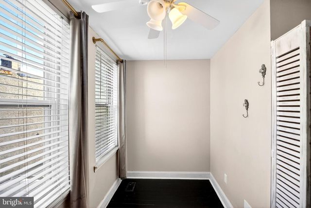1916 S FRONT ST, Philadelphia, PA 19148