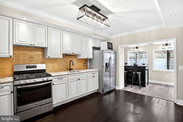 1916 S FRONT ST, Philadelphia, PA 19148