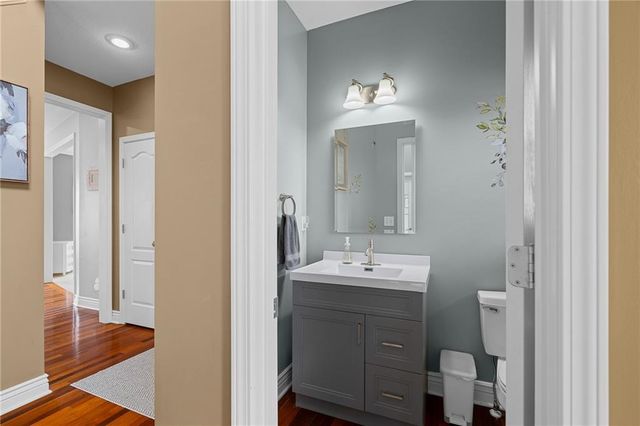 927 Hedge Apple Place, Raymore, MO 64083