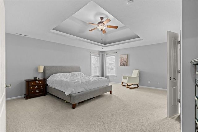 927 Hedge Apple Place, Raymore, MO 64083