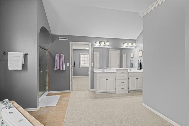 927 Hedge Apple Place, Raymore, MO 64083