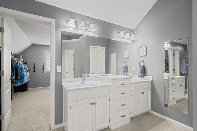 927 Hedge Apple Place, Raymore, MO 64083