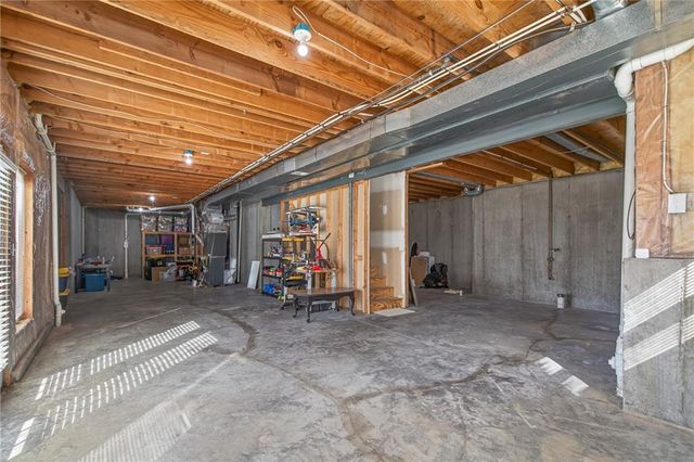 927 Hedge Apple Place, Raymore, MO 64083