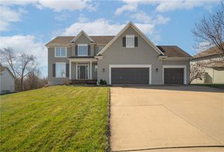 927 Hedge Apple Place, Raymore, MO 64083
