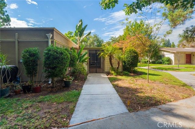 43 Calle Aragon C, Laguna Woods, CA 92637