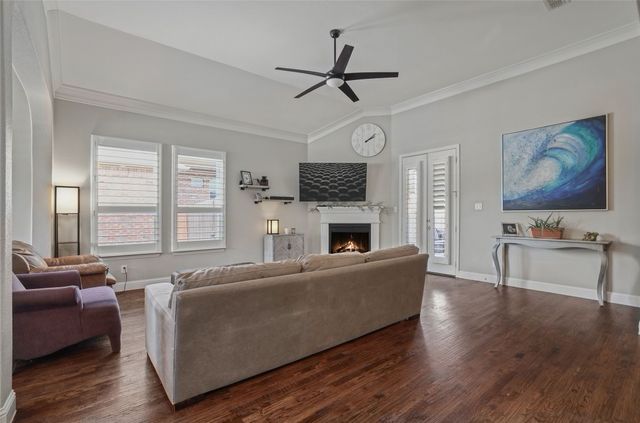 4908 Brookside Drive, Denton, TX 76226