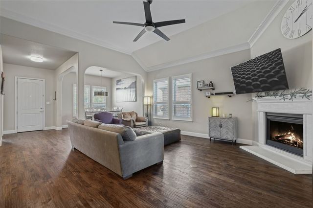 4908 Brookside Drive, Denton, TX 76226