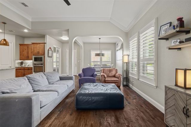 4908 Brookside Drive, Denton, TX 76226