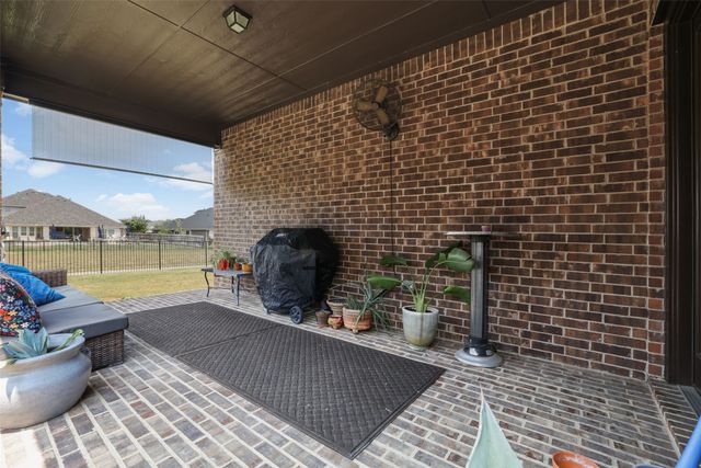 4908 Brookside Drive, Denton, TX 76226