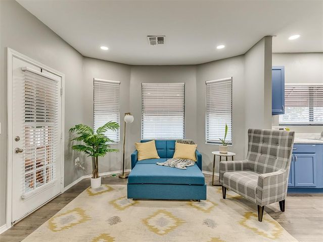 2901 N McKinley Avenue, Oklahoma City, OK 73106