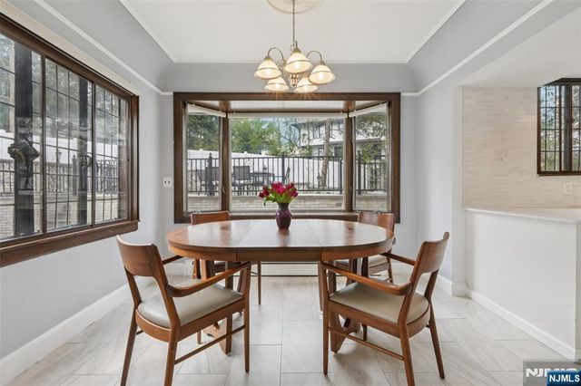 400 Heights Road, Ridgewood, NJ 07450