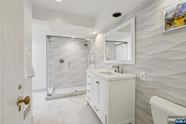 400 Heights Road, Ridgewood, NJ 07450