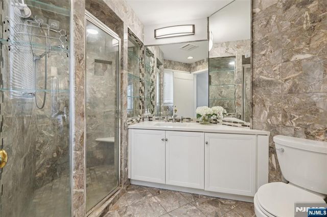 400 Heights Road, Ridgewood, NJ 07450