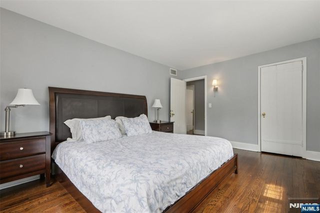 400 Heights Road, Ridgewood, NJ 07450