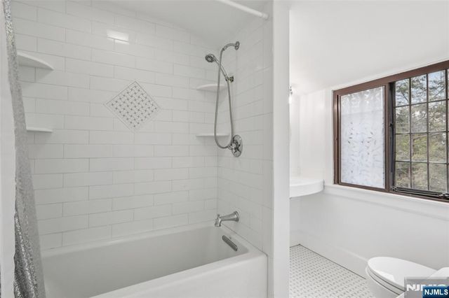 400 Heights Road, Ridgewood, NJ 07450