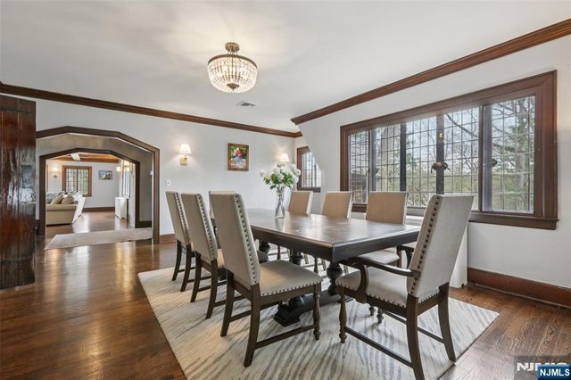 400 Heights Road, Ridgewood, NJ 07450