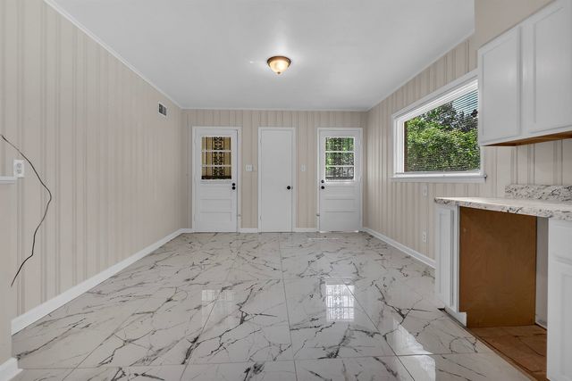 4011 COMANCHE RD, Memphis, TN 38118