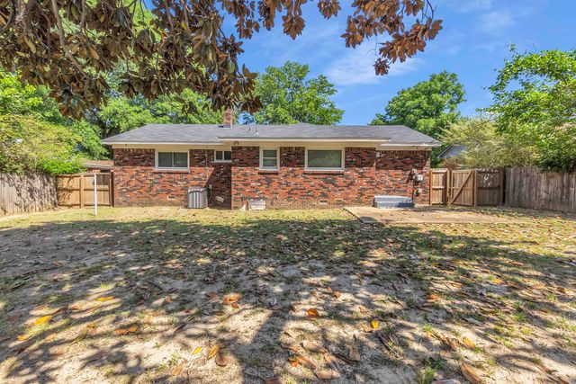 4011 COMANCHE RD, Memphis, TN 38118