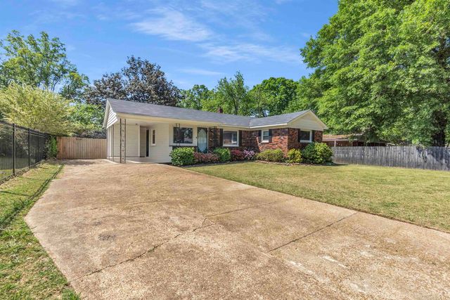 4011 COMANCHE RD, Memphis, TN 38118