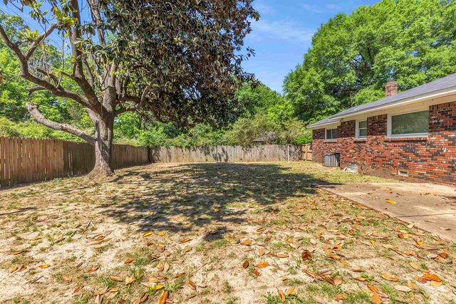 4011 COMANCHE RD, Memphis, TN 38118