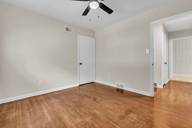 4011 COMANCHE RD, Memphis, TN 38118