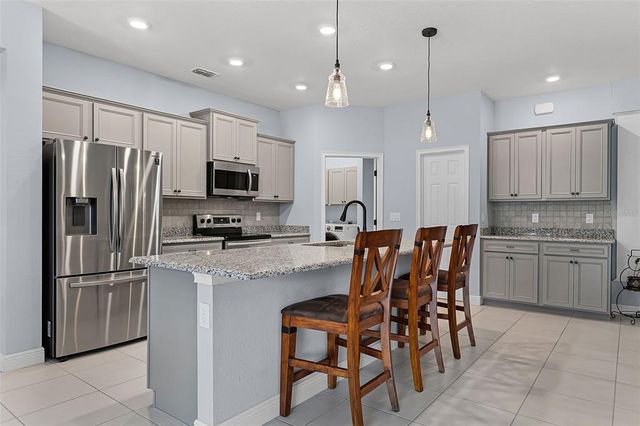 303 TRAVELERS CREEK DRIVE, Auburndale, FL 33823