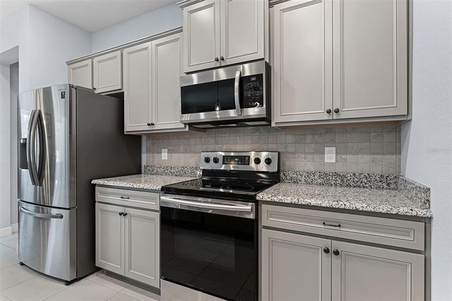 303 TRAVELERS CREEK DRIVE, Auburndale, FL 33823